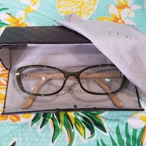 Gucci ophthalmic GG3200  310 52□16